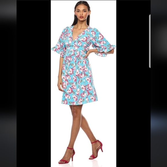 Betsey Johnson Women's floral printes Boho ruffled Bell Sleeve Dress Size 6 nwt - Picture 1 of 7
